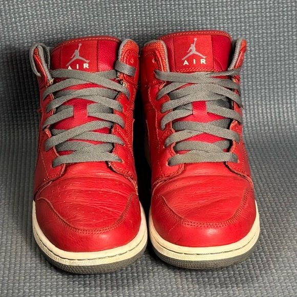 Nike Air Jordan 1 Phat ‘Varsity Red’ Sneakers Size 7Y Sz 8.5 Women - Picture 3 of 9